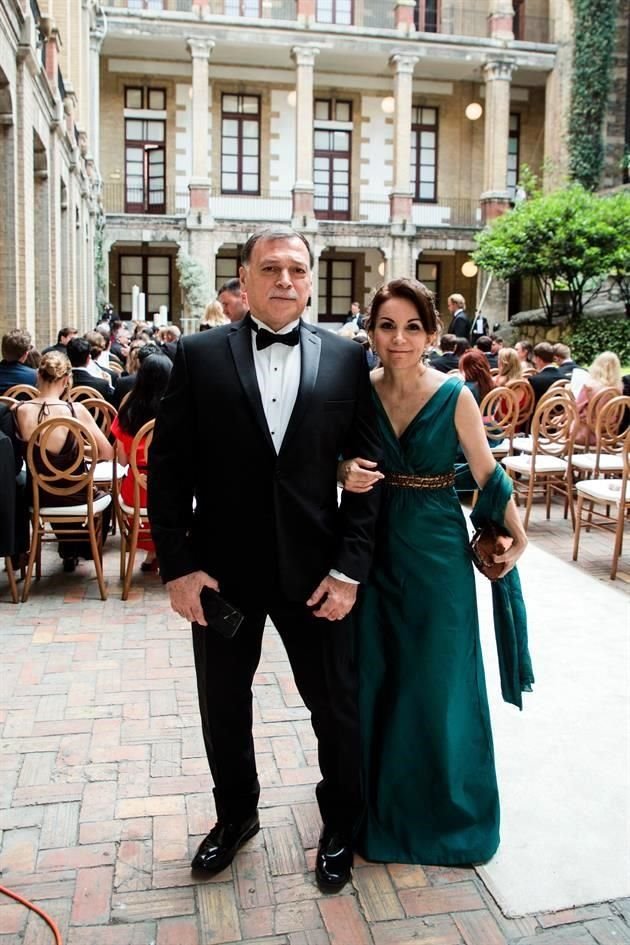 Rodolfo Cantú y Teresa Cavazos