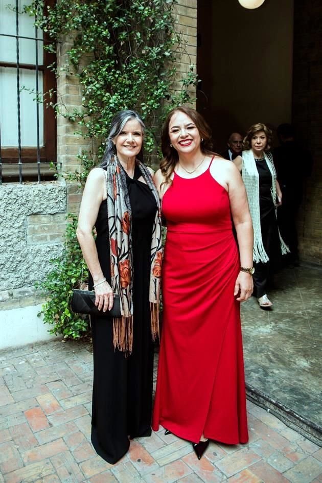 Myriam Ceballos y Oralia Mireles