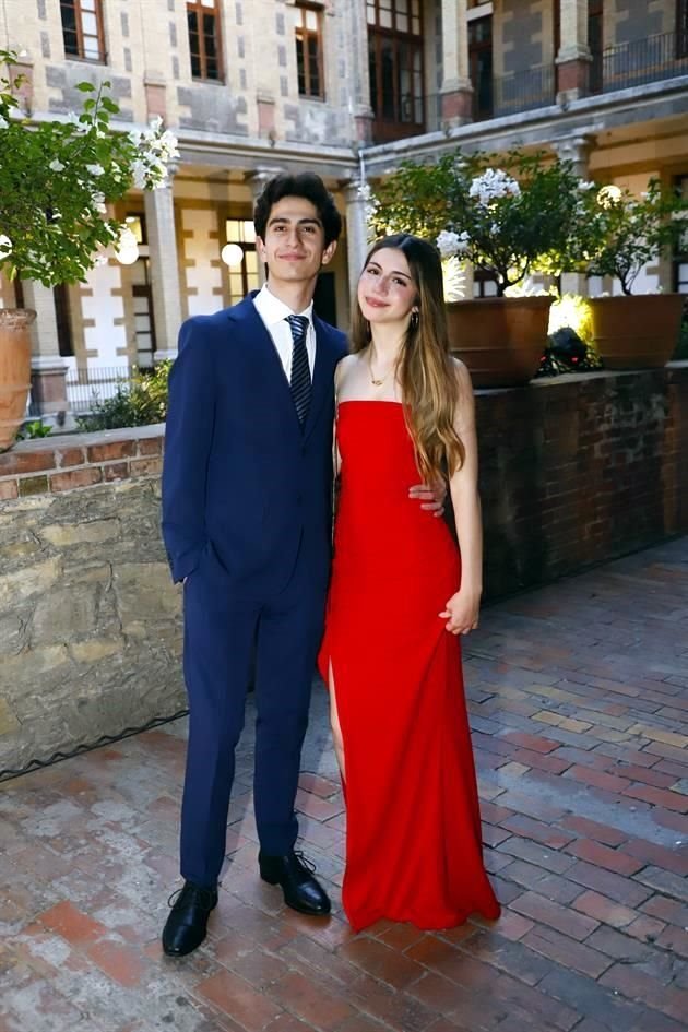 Rodrigo Mendizábal y Regina Cavazos