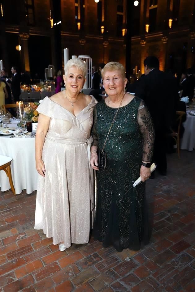 Estela Junco y Alicia Junco