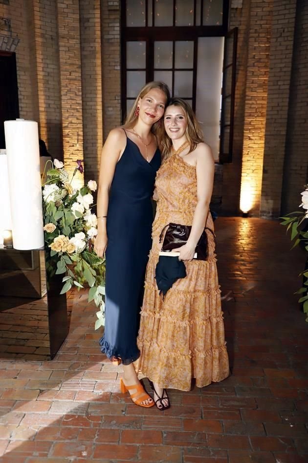 Tisha Bivá y Sara Fink