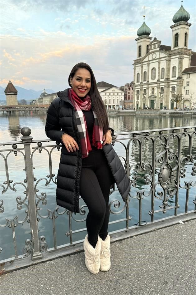 SUIZA Kathya Cantú