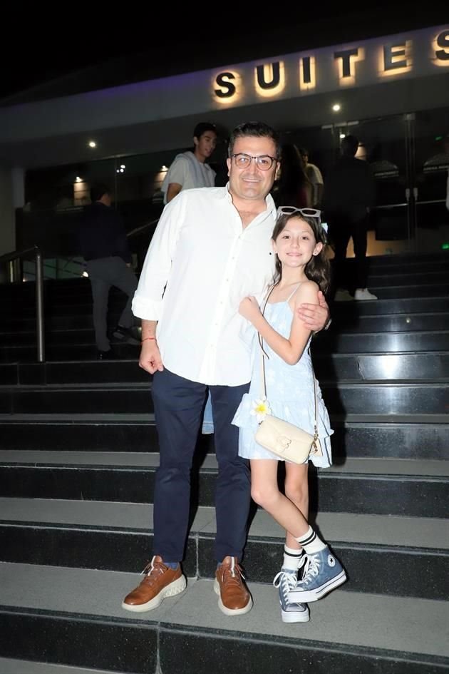 Jorge Luis de León y Carolina Luis García