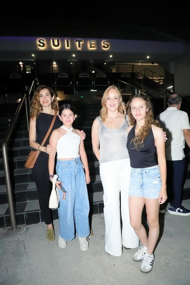 Claudia Hernández, Celina Laborín, Mayela Saucedo y Maya González