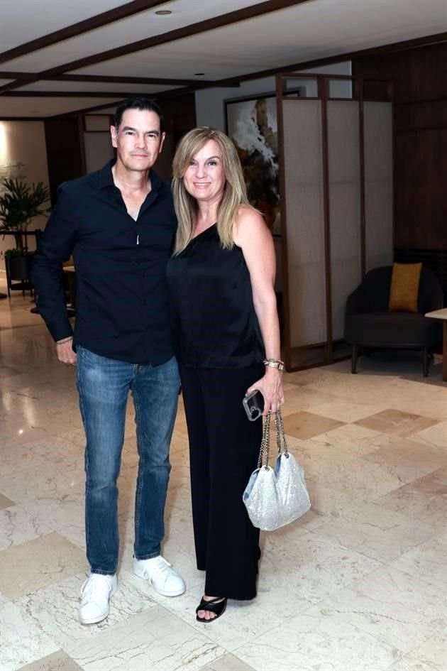 Juan Carlos Canto y Gaby Jatar de Canto
