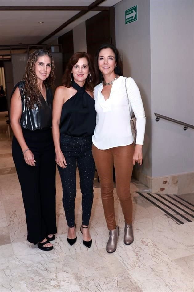 Elizabeth Villarreal, Olinda Díaz de Ochoa y Nidia Ramos