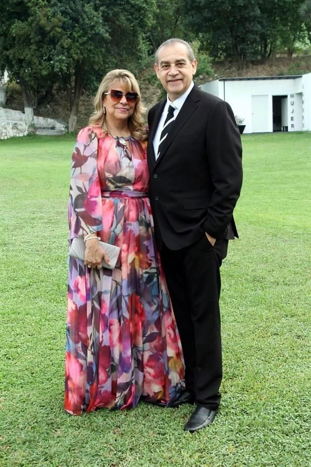 Griselda de Montenegro y Luis Montenegro