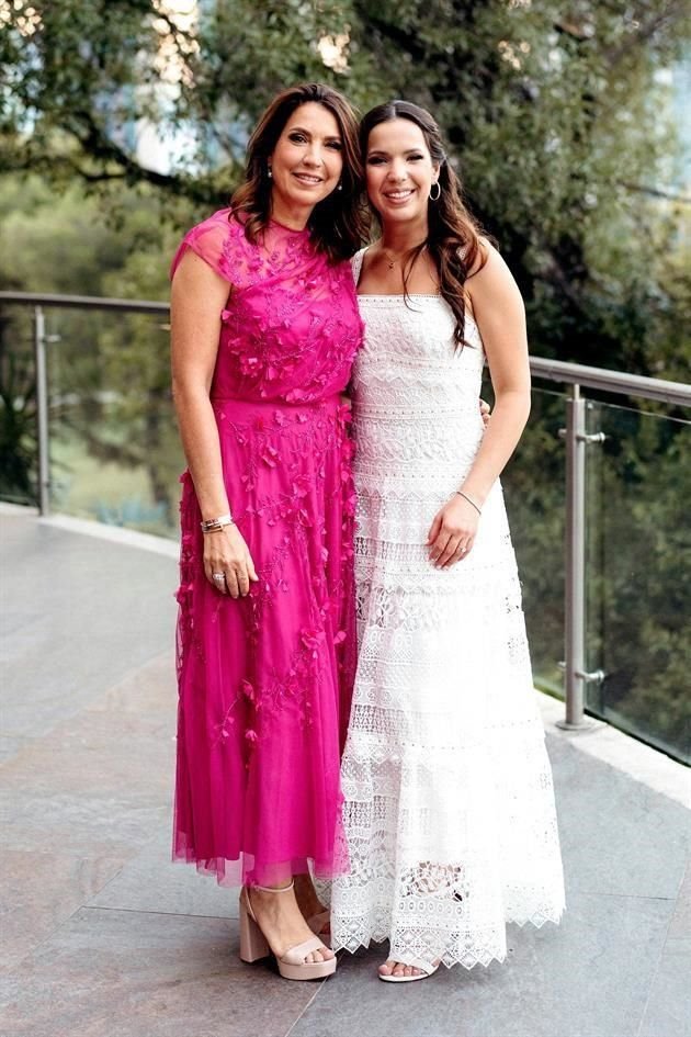 HIJA: Andrea Lobo de García. MAMÁ: Verónica Guerra de Lobo