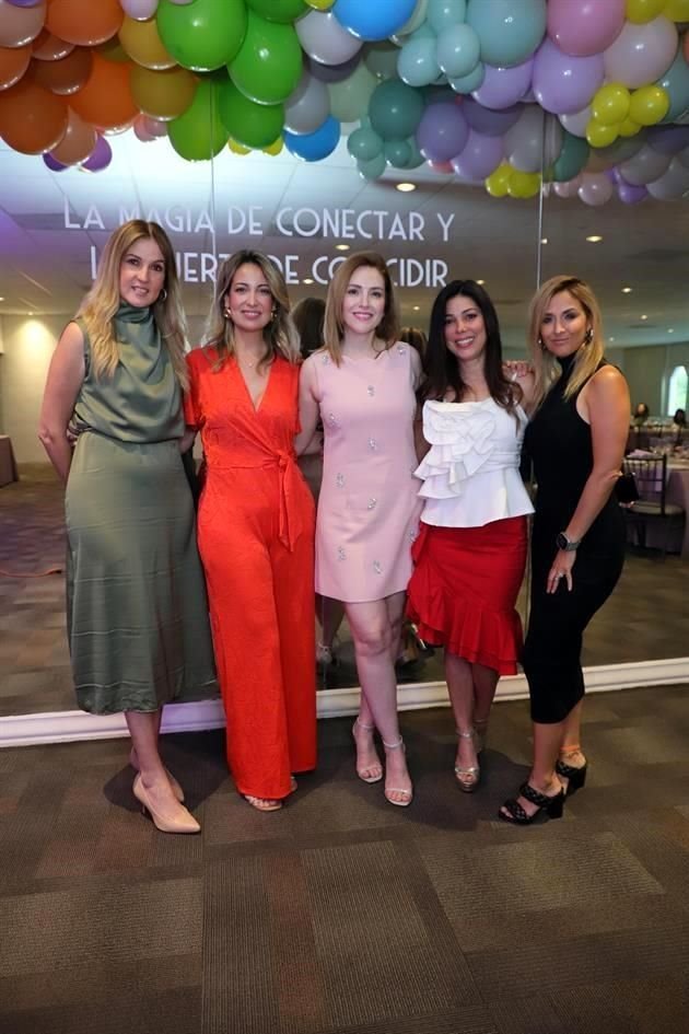 Elsa Peña de Solano, Priscila Elizondo de Treviño, LA FESTEJADA, Marcela Villarreal de Garza y Ana Cortés de Téllez