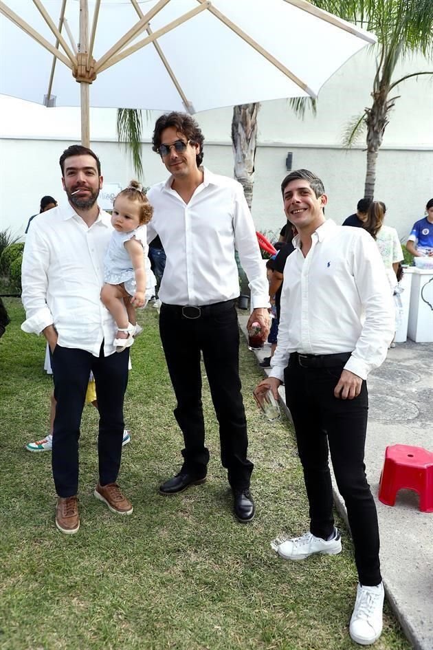 Héctor Tijerina, Vienna Tijerina, Alberto Martínez y Rodrigo Valdés