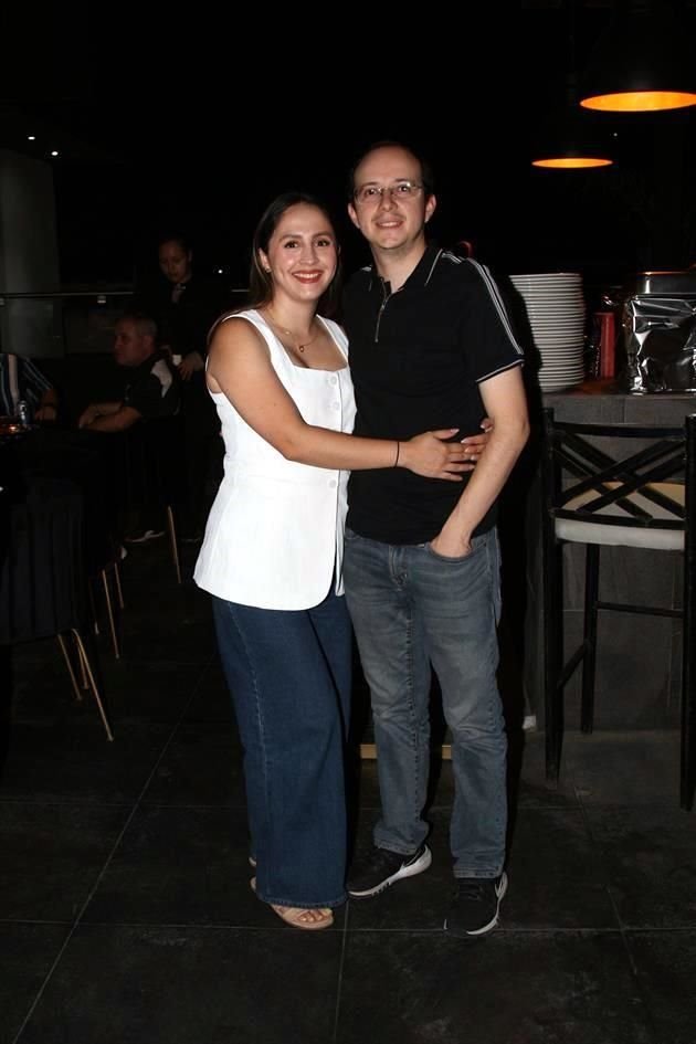 Samanta González  y Gilberto Jiménez