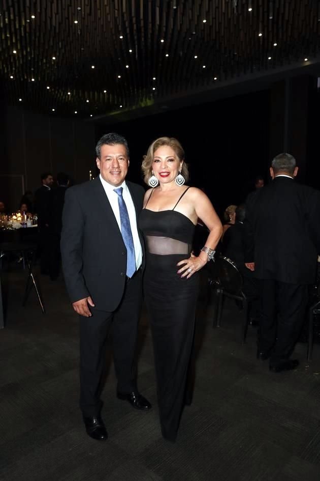Daniel Meraz y Yolis Langarica