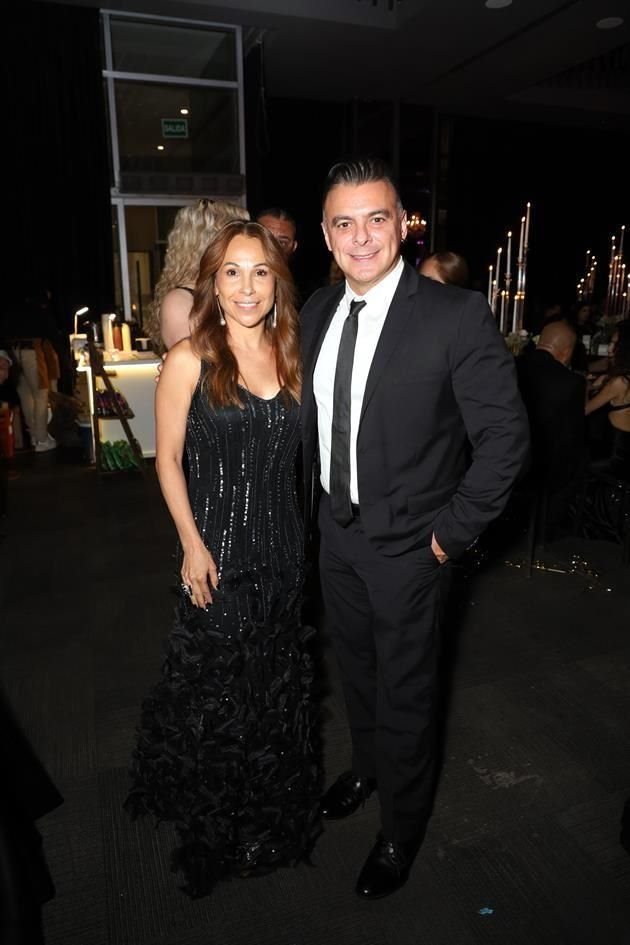 Claudia Gámez y Milo Cruz