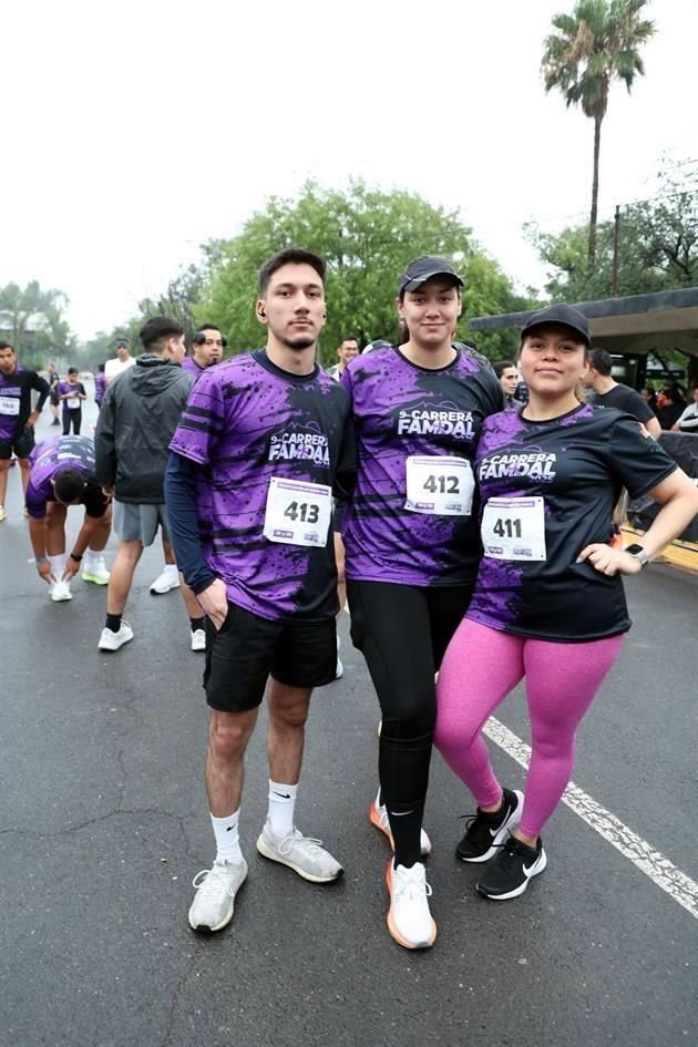 Óscar Hernández, Andrea Hernández y Cecilia Hernández