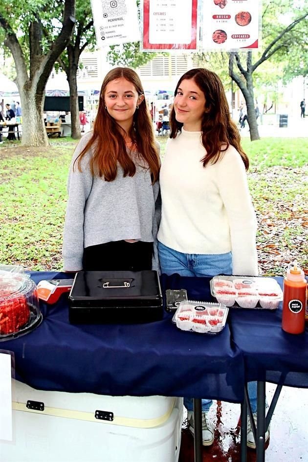Elisa Padilla y Sara Martínez