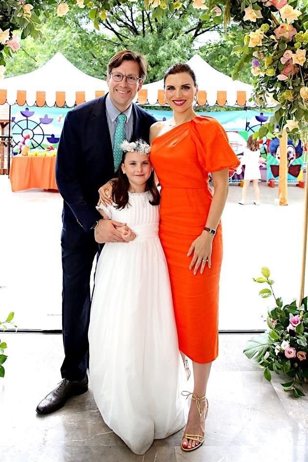 Adrián Maldonado, Cristina Zorrilla de Maldonado y María Cristina Maldonado Zorrilla