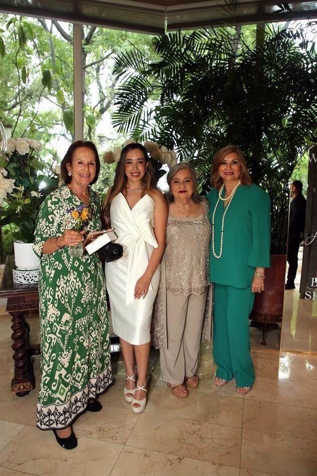 Bibi Coindreau de Zambrano, Andrea Villarreal Zuloaga, Judith Fernández y Maru Fernández de Yturria
