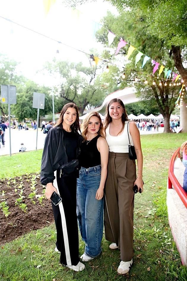 Fátima Cantú, Nancy Castillo y Estefania Granados