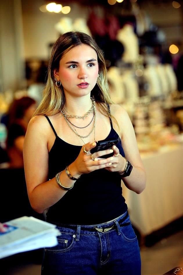 Andrea Cavazos
