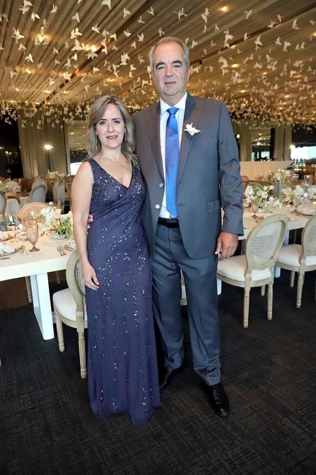 Chiquis Alanís y Carlos Williams