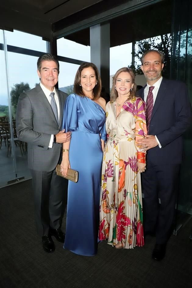 Alberto de Armas, Cristina Pérez de De Armas, Roberta Sada de Junele y Marc Junele