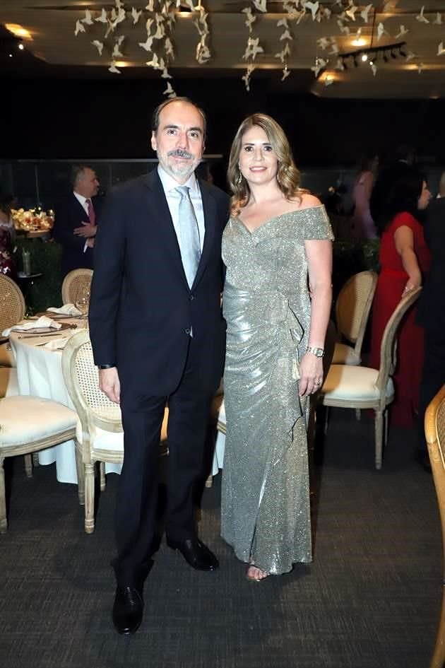 Álvaro Rodríguez y Elvia Tapia de Rodríguez