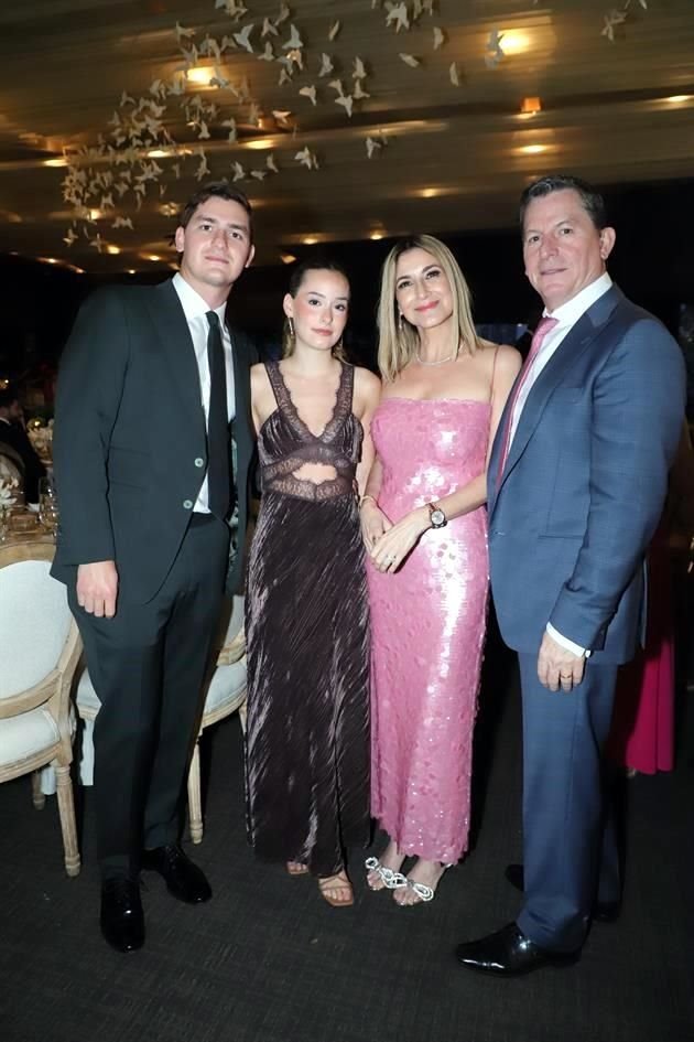 Mauricio Elizondo, Ivana Filizola, Gaby Aceves y Juan Carlos Elizondo