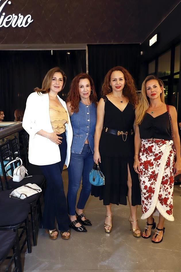 Lucero Espinosa, Érika Rodríguez, Marissa Gómez y Bárbara Villanueva