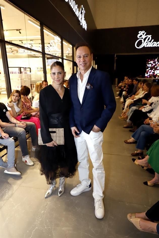 Sandra de la Garza y Pepe Quintero