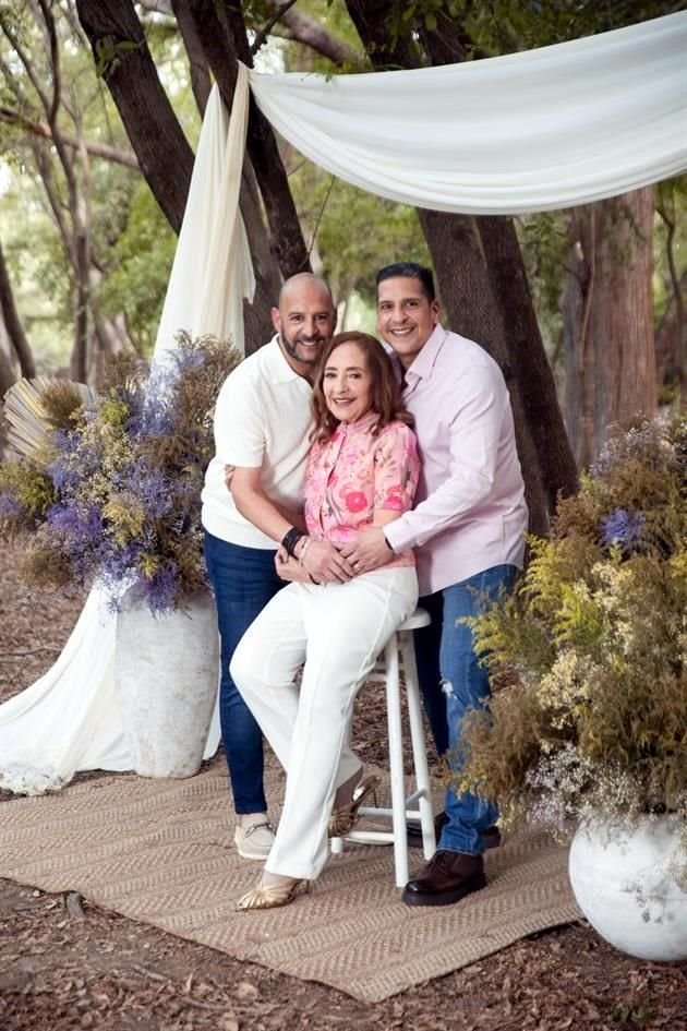 Bertha Islas Villa, Carlos González y Enrique González Foto: Marisol Antillón Fotografía