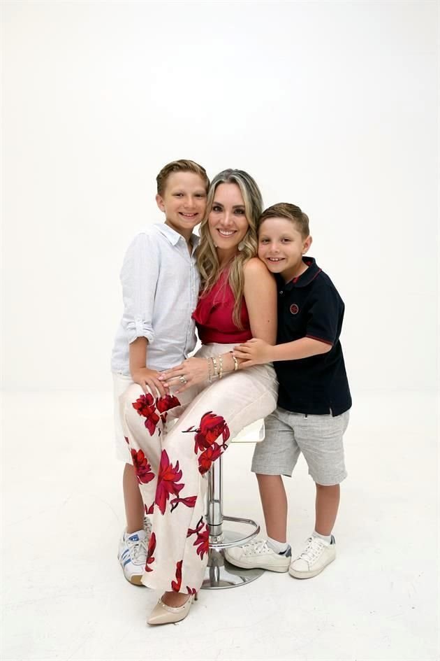 Luis Marcelo Sauceda Escalante, Giselle de Sauceda y Emilio Sauceda Escalante