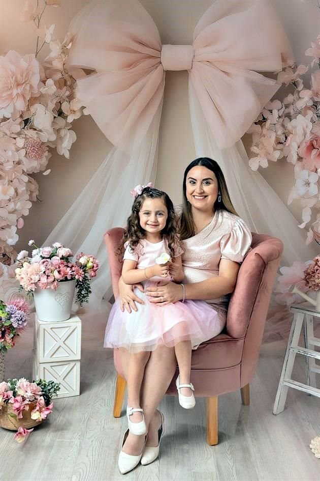 Ilse Carlos y Valentina González