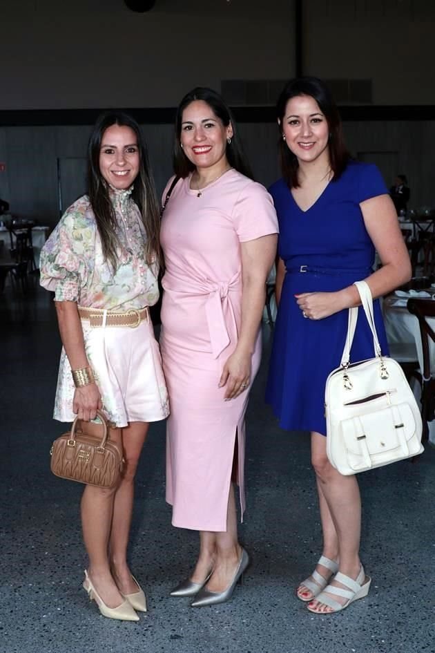 Tania Treviño, Adriana González y María Licón