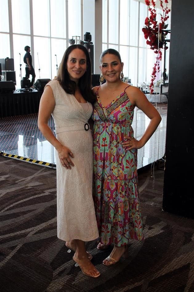 Sandy Bernal y Yazmín Mata
