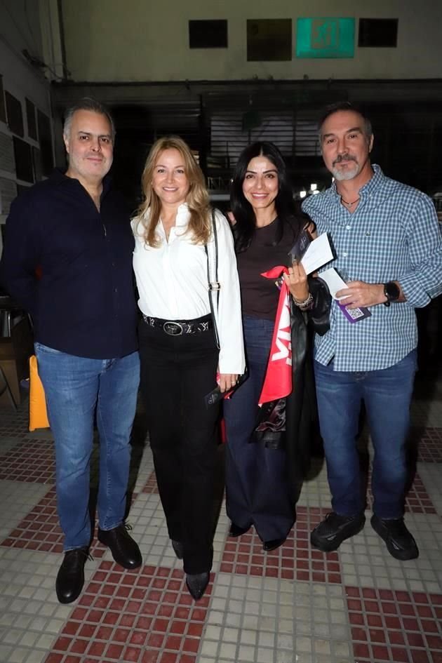 Juan Carlos Garza, Cristina Celada de Garza, Lily García y Luis Marcelo García