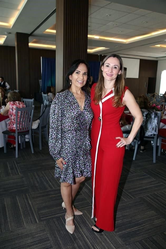 Nidia Rivera y Maye Galván