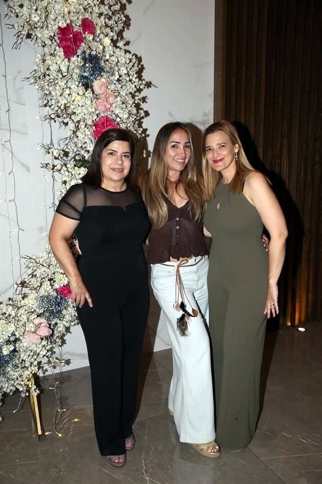 Liliana Martínez, Beba Fuantos y Ale Cuberos