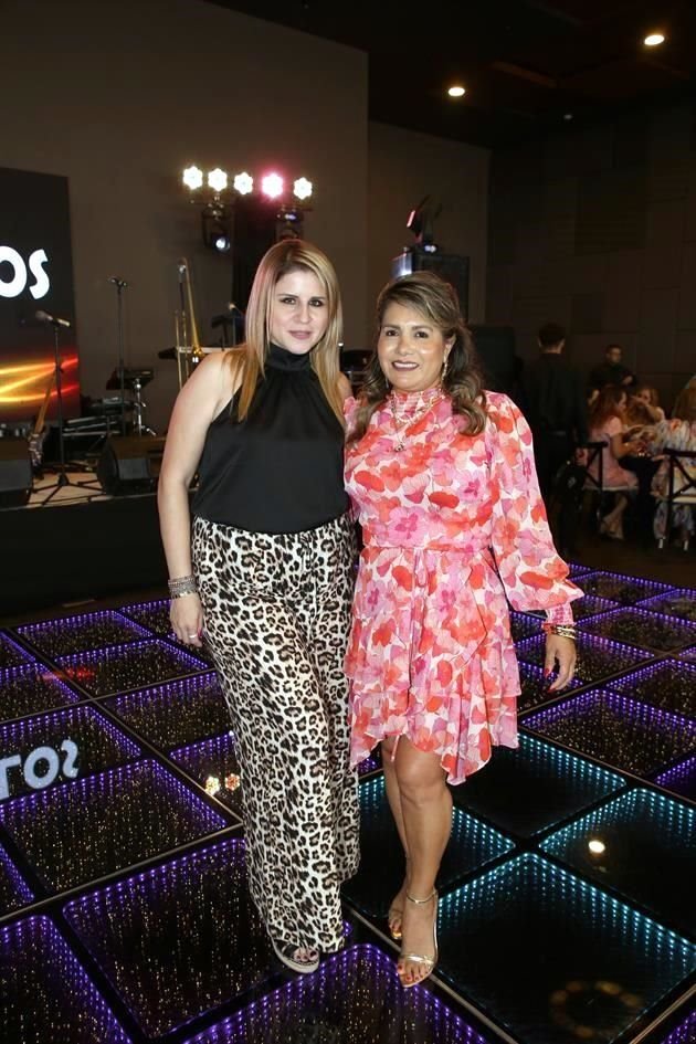 Melissa Treviño y Blanca Mireles