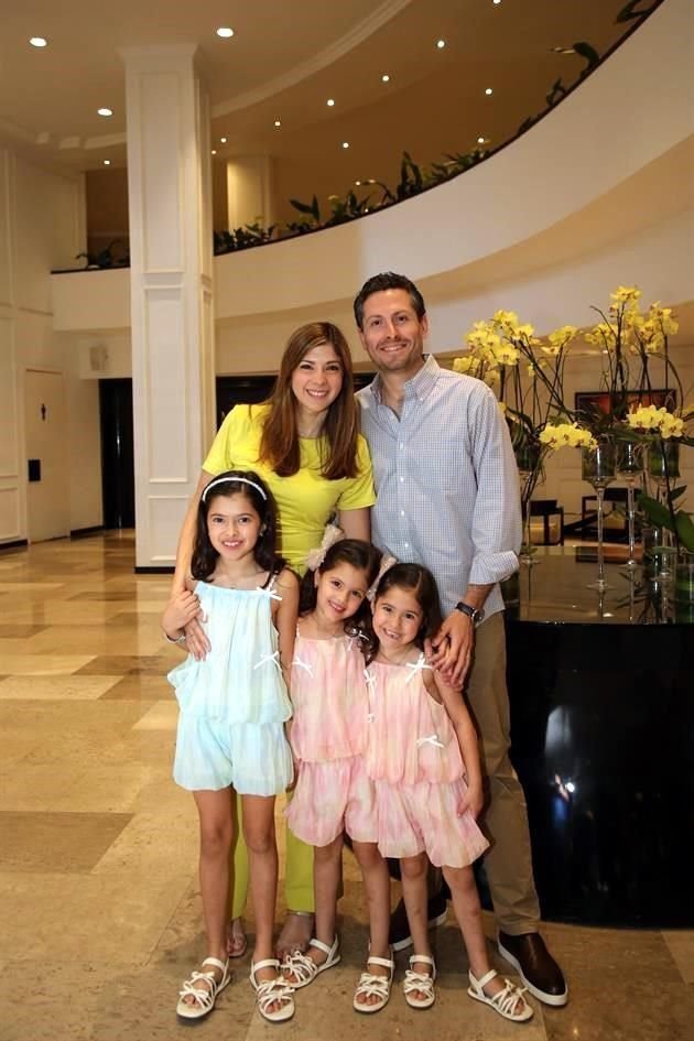 Ana Sofía Leal, Marcelo Guerra, Sofía Guerra, Cordelia Guerra y Valeria Guerra