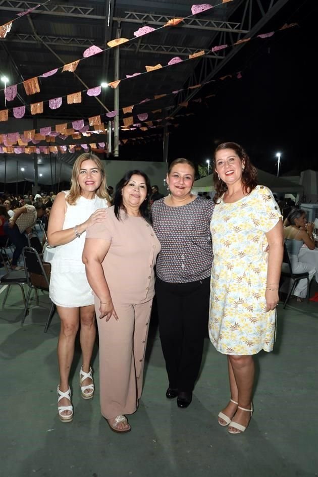 Vanessa Salas, Consuelo Elizondo, Verónica Medellín y Gloria Silva