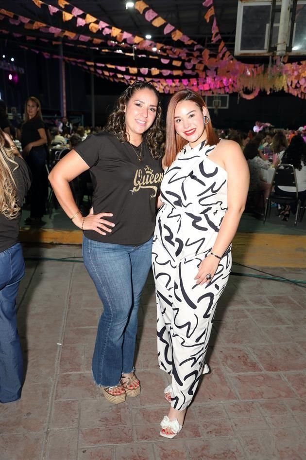 Gaby Villarreal y Thamara Cadena