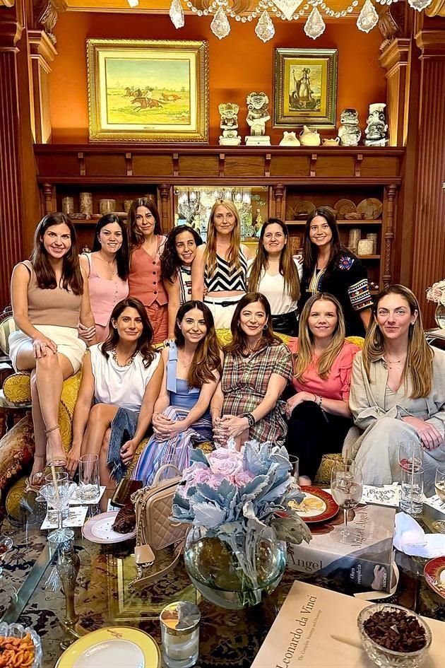 Érika González, Cynthia Lozano, Mariana Chapa, Gina Ramos, Carmen Garza, Lucía Cantú, Myrna Valderrama, Ale Alvarado, Dany Martínez, Ruthsofía Campuzano de Sada, Vicky Galán y Caty Zambrano