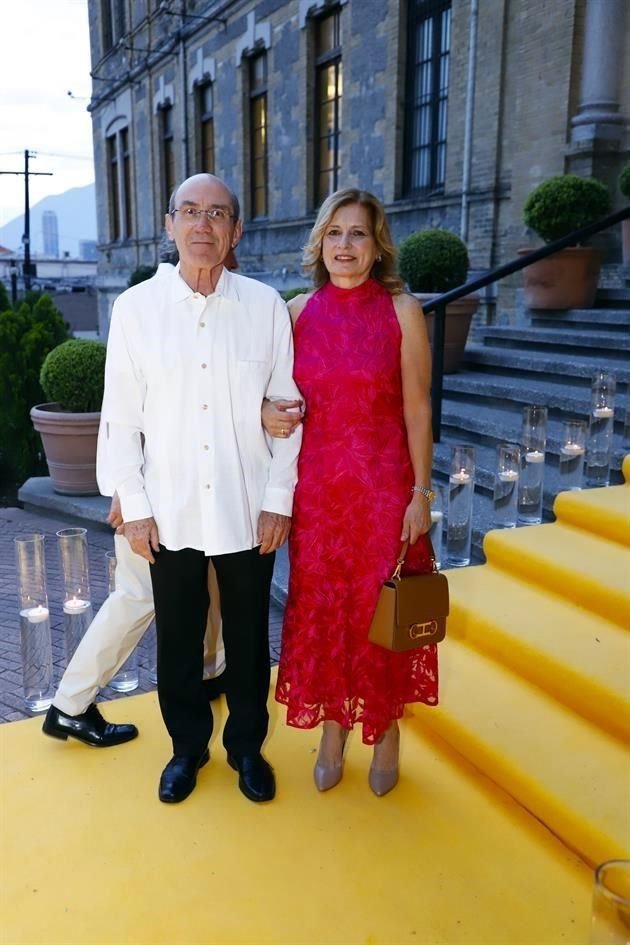 José Palacios y Claudia Hernández de Palacios
