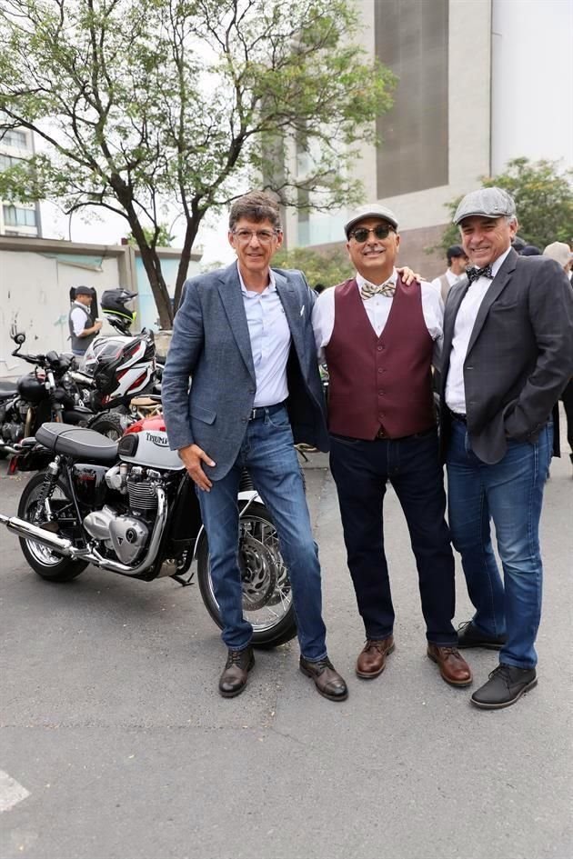 José Álvarez Tostado, Alejandro Ayala y Rubén Fernández