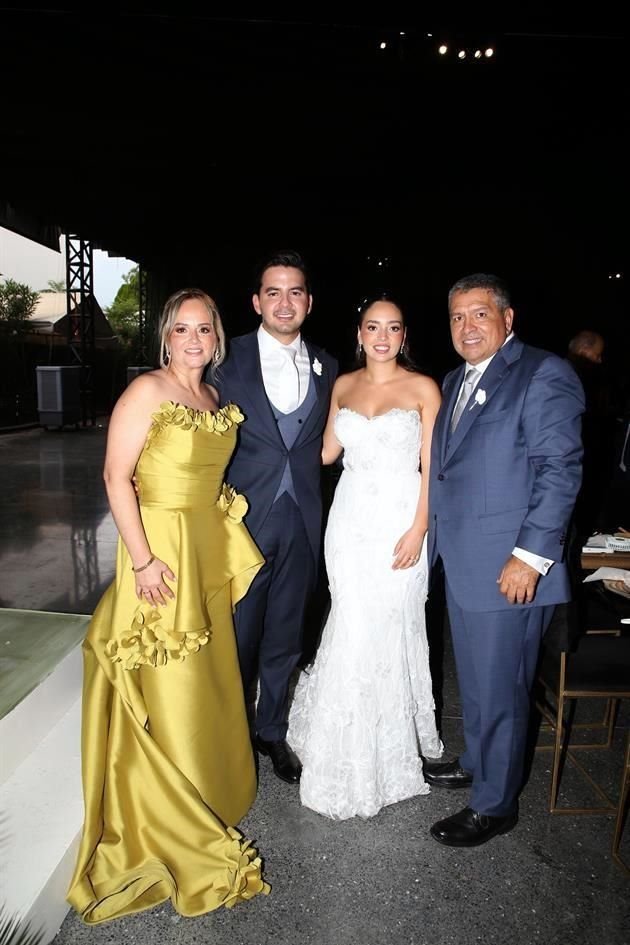 Marcela Villarreal de De los Ríos, Edgar Leal Perales, Marcela de los Ríos Villarreal y Alfonso de los Ríos