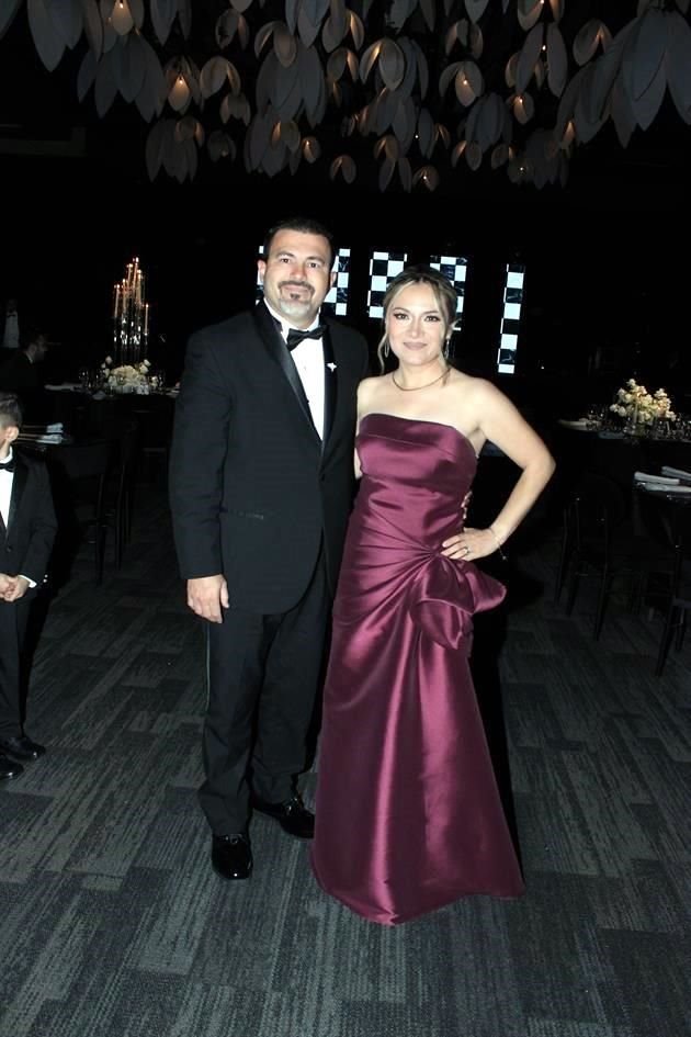 Benjamín González y Perla De la Cruz de González