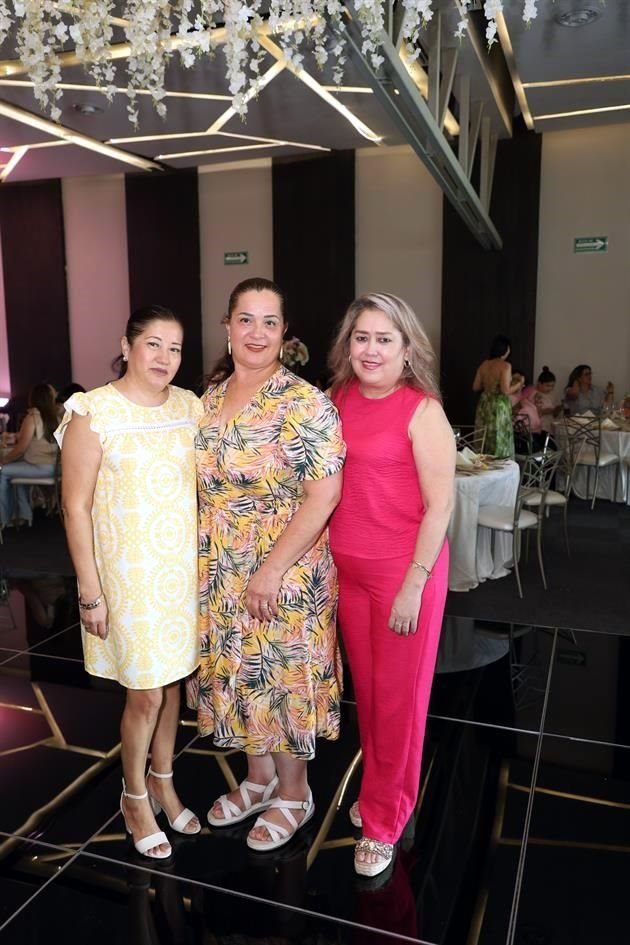 Blanca Segura, Norma González y Verónica Barbosa