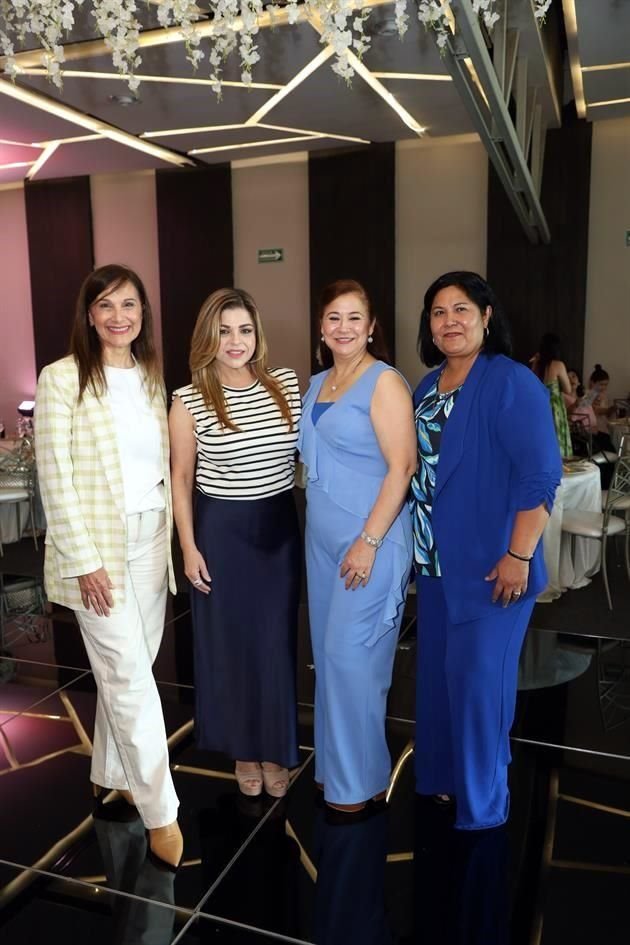 Silvia Padilla, Zonia Zambrano, Lupita Flores y Carmen de Alanís