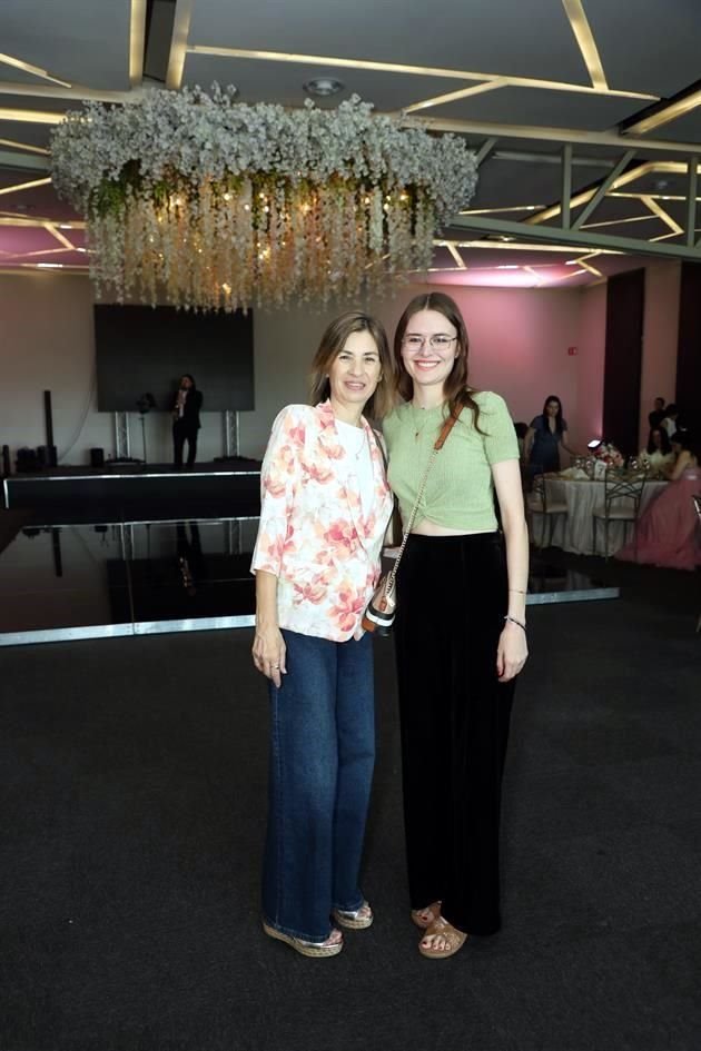 Silvia Garza de Rojas y Sharon Nielsen