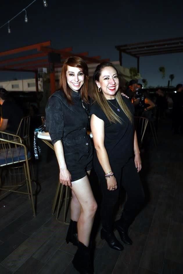 Claudia Tamez y Lili Sepúlveda